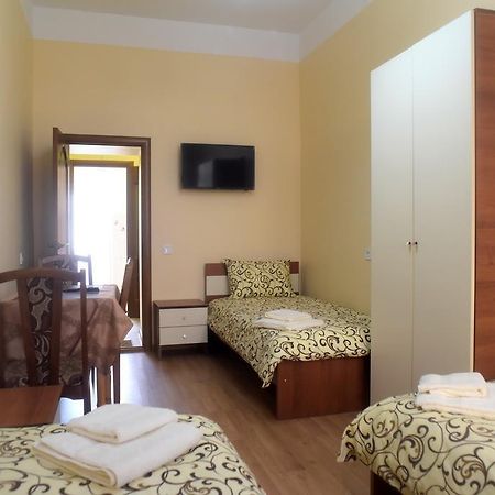 לבוב Apartment On Voloshyna מראה חיצוני תמונה