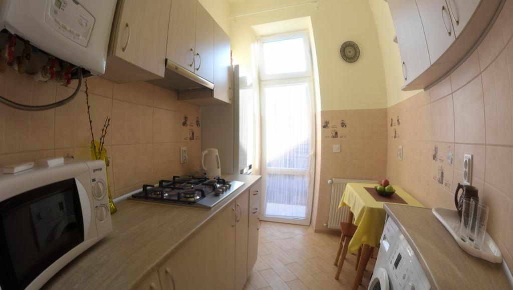 לבוב Apartment On Voloshyna מראה חיצוני תמונה