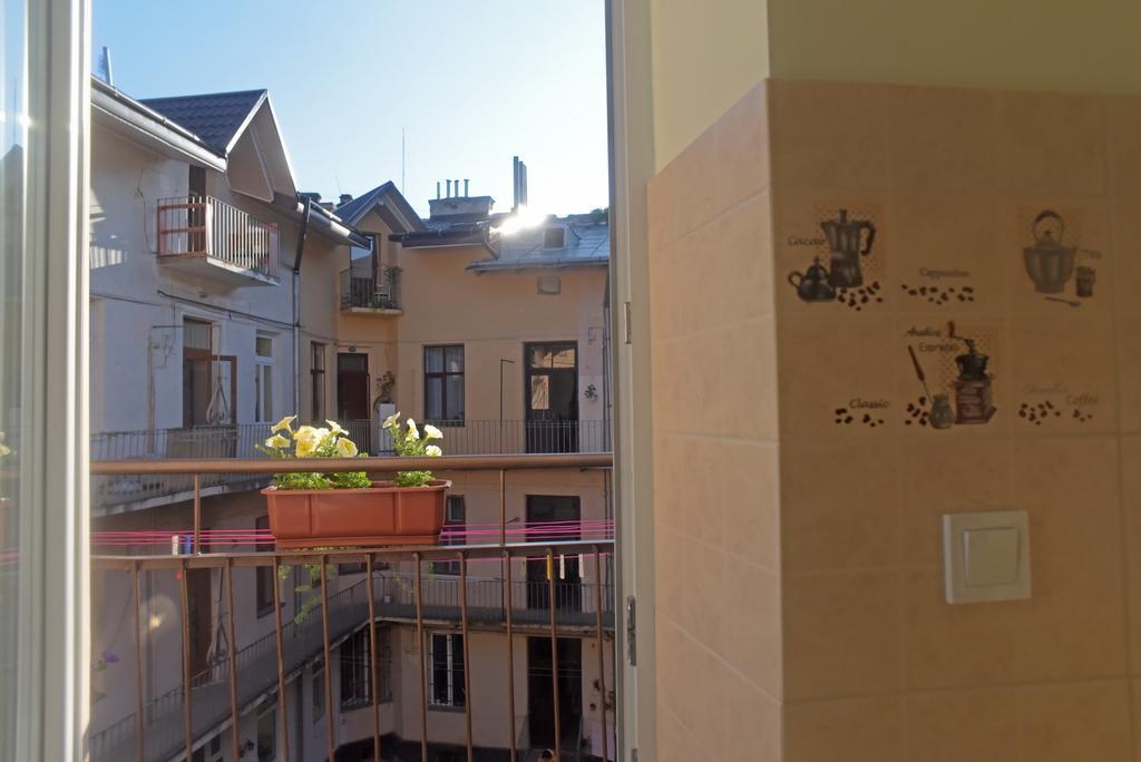 לבוב Apartment On Voloshyna מראה חיצוני תמונה